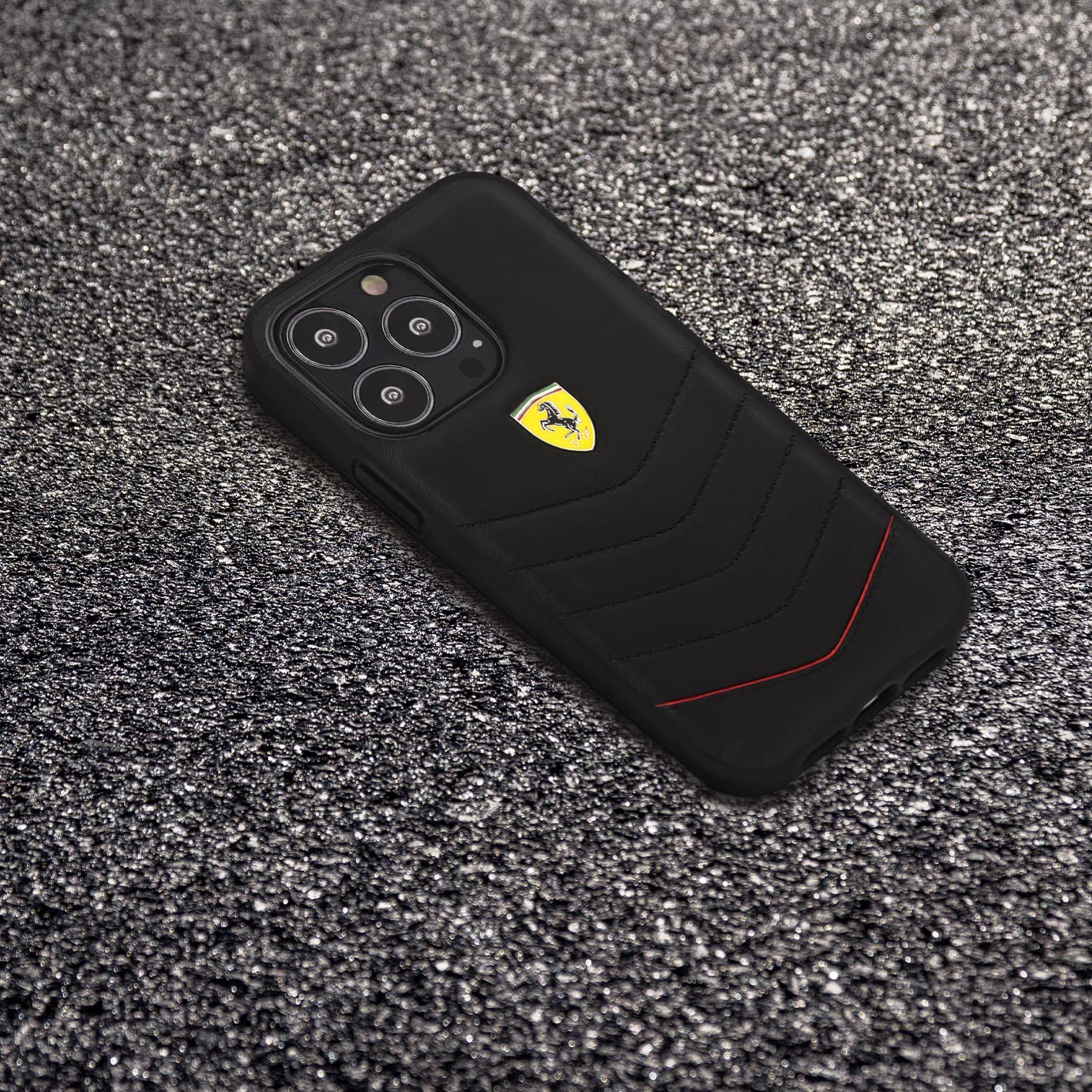 images/stories/virtuemart/product/Ferrari_QULTED_EDGE_leather_case_suitable_for_iPhone_13_Promex__7___1653508298_706