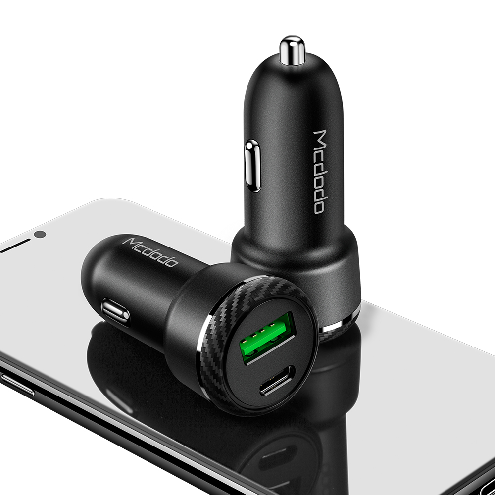 images/stories/virtuemart/product/cc_5970_carbon_fiber_texture_36w_usb_c_qc3_0_2_usb_pd_car_charger_1_____________________________________2__1636980382_680